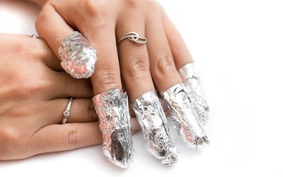 The Safe Way to Remove Acrylic Nails at Home